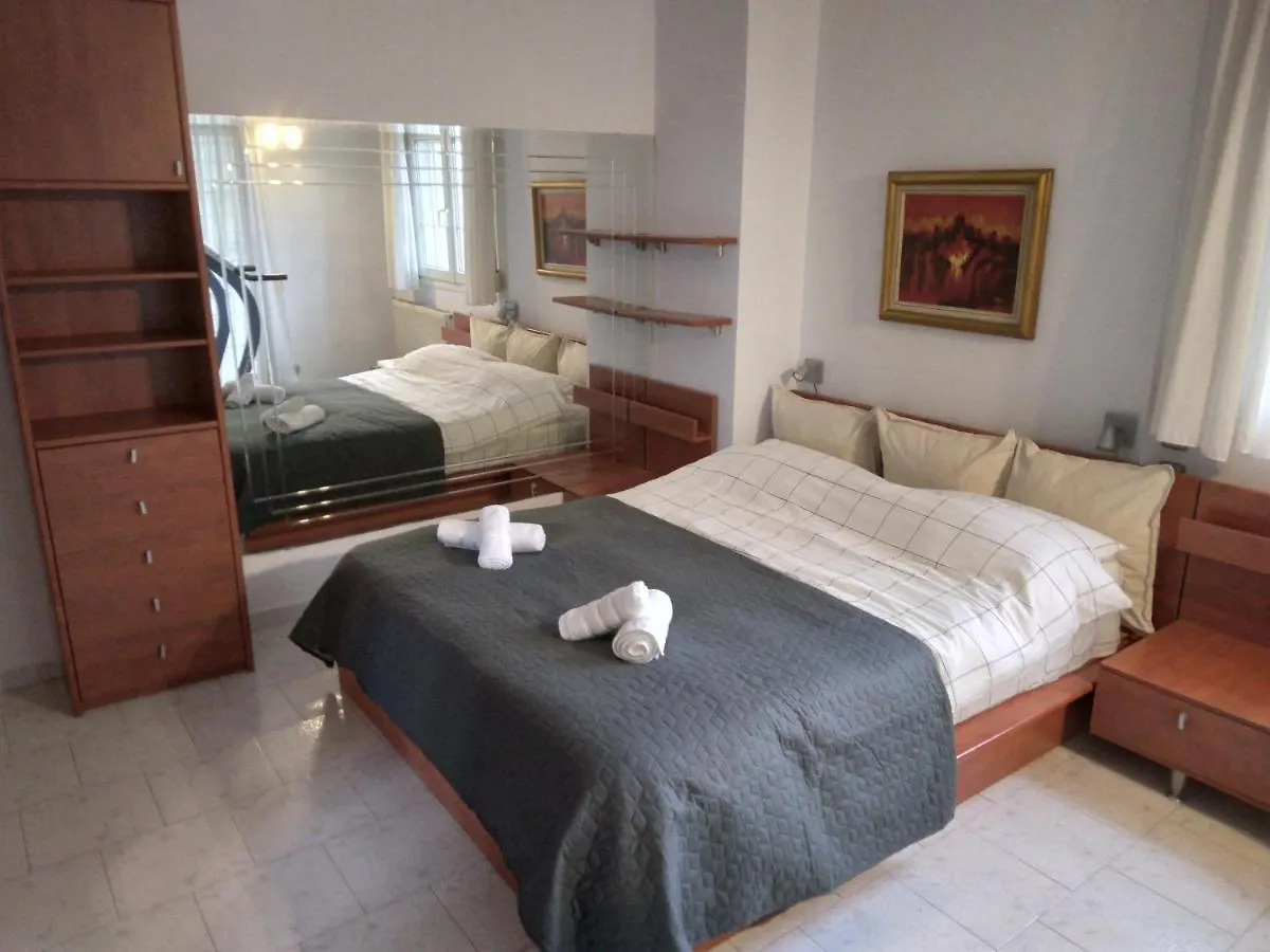 Villa In Panorama, Thessaloniki, With A Swimming Pool. Host: Mr. George