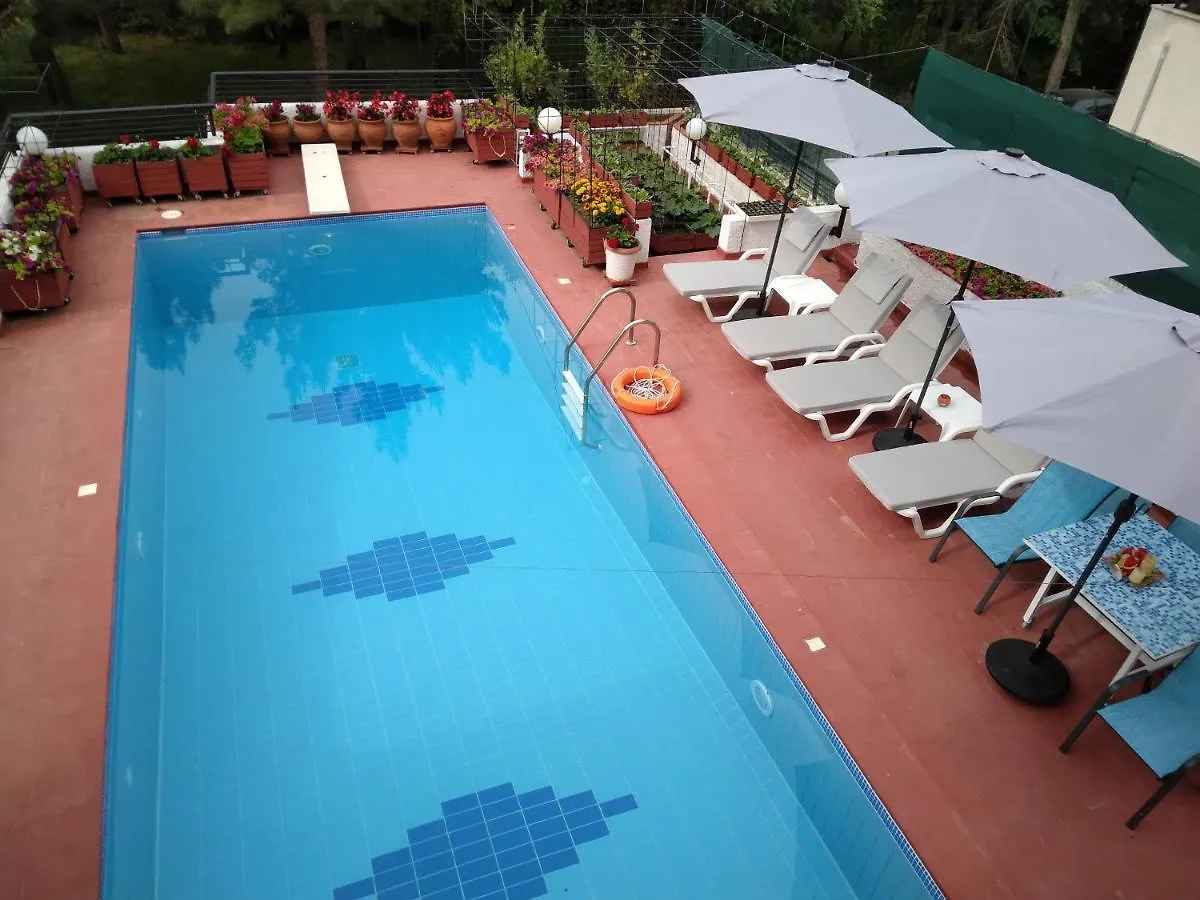 Villa In Panorama, Thessaloniki, With A Swimming Pool. Host: Mr. George